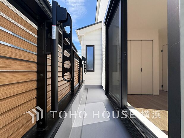 お部屋にも爽やかな風と暖かく柔らかな日差しが差し込み、毎日の暮らしを豊かに彩ります。