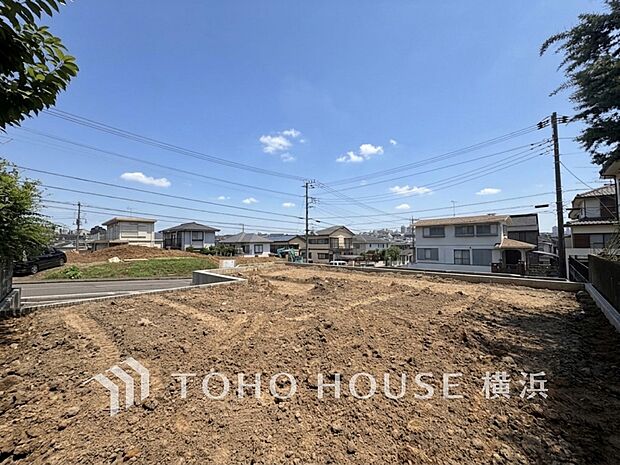 良質な環境に暮らす永住の邸がここに誕生します。(2026年6月撮影)