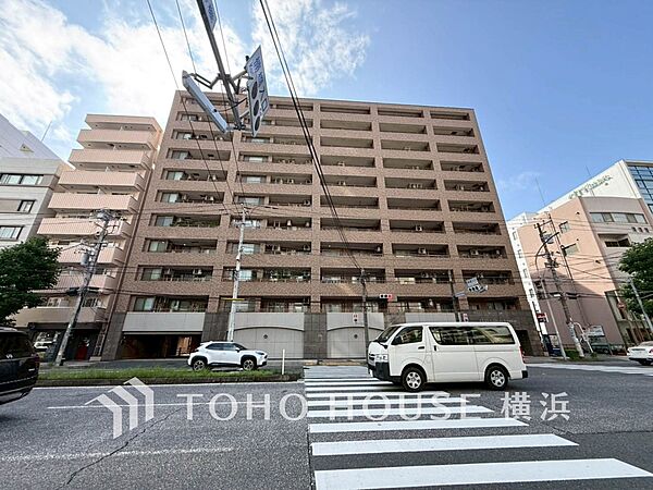 時間のゆとりと空間、爽やかな陽光がもたらす光と風を贅沢なまでに感じる暮らしが始まります。
