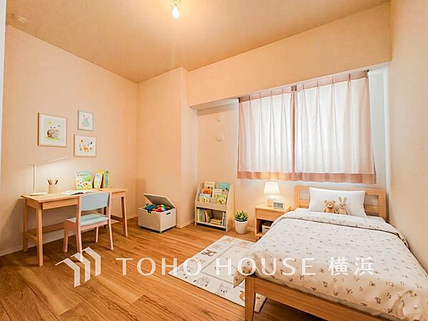 穏やかな寛ぎを届けるお部屋。※生成AIによるイメージです。家具・小物は販売価格に含まれません。