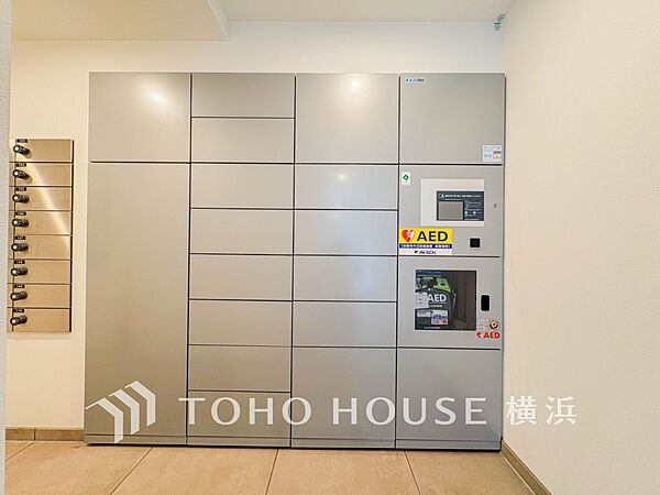 普段留守がちなご家族にも安心な宅配ボックスを完備。再配達を頼む手間を省ける嬉しい設備です。