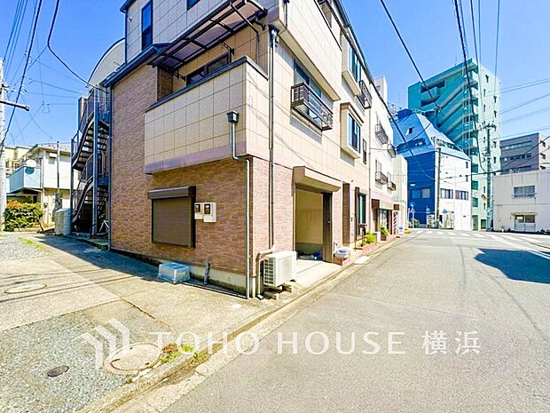 生活利便に優れた住環境に立地し、ゆとりある生活が送れます。(2026年7月撮影)