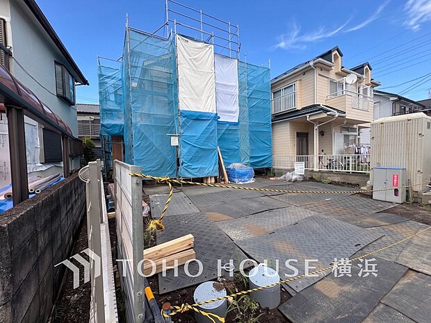 快適さや豊かさはもちろん、未来まで考えた家造りをテーマに建築されます。（2026年7月撮影）