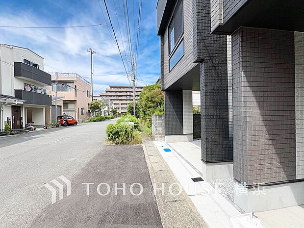 生活利便に優れた住環境に立地し、ゆとりある生活が送れます。