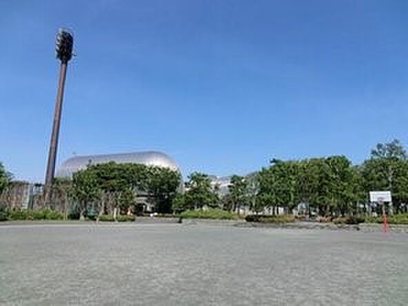秋葉台公園 1900m 高台にあり桜の名所として知られています。夜は夜景が綺麗に見られます。