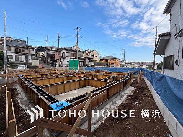 四季折々の変化を楽しめる心地よい場所となりそうなロケーションです。(2026年7月撮影)