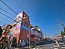 周辺：ロピアいずみ中央店　500m　毎日の食卓を彩る食料品を扱うロピア、DAISO、クリエイトが揃っており、日常のお買い物に便利です。 