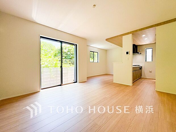 集いの場、憩いの場としての快適性を求めたやすらぎの空間です。