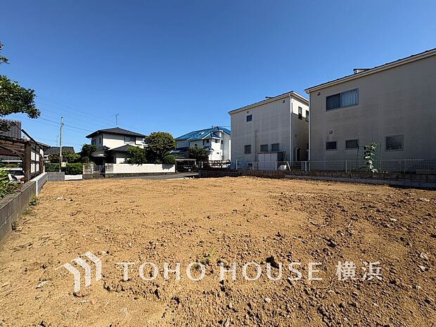 街並み全体のデザインへの拘りと充実した設備はきっとご満足いただける筈。(2026年7月撮影)