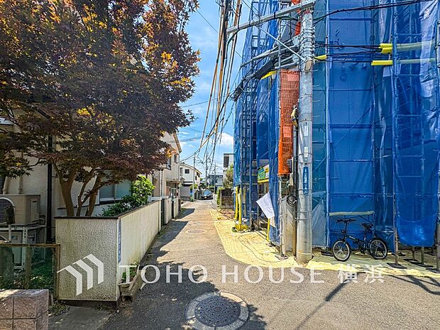 暖かな陽光と爽やかな風がハーモニーを奏でる上質な空間を愉しむ暮らし。(2026年7月撮影)