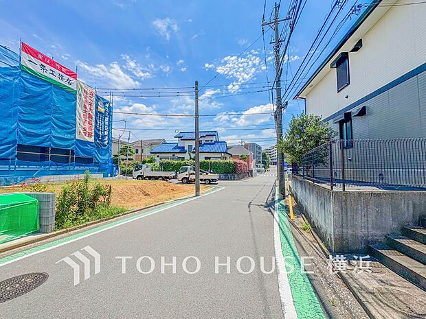 穏やかな住環境で子育てファミリーにもおすすめです。(2026年7月撮影)