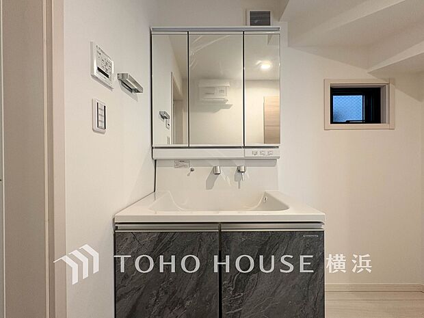 ご家族の1日が始まり、1日の終わりを締めくくる洗面空間。