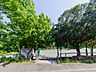 周辺：緑園東公園　1200m　広く平らな敷地がサッカーや野球などの球技に適し、スポーツチームが利用することも多い公園。 