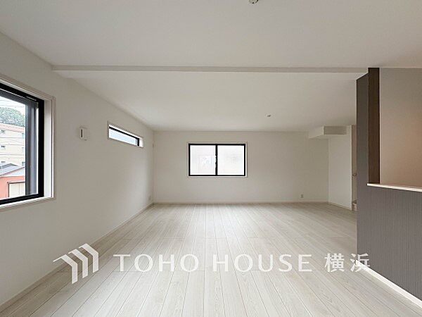 家族と過ごす時間を大切にしたい方にぴったりの明るくゆとりある住空間です。