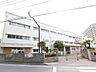 周辺：横浜市立豊田小学校　650m　徒歩9分。小学校が近いのは子育てファミリーにもおすすめのポイントです。 