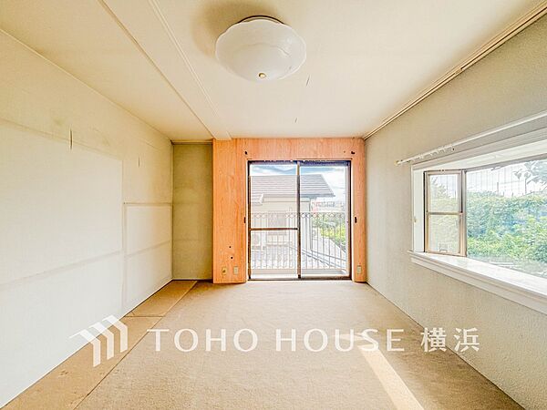 心地よい光と風があふれています。プライベートな自分時間を快適に過ごせるお部屋。