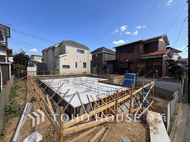 街並み全体のデザインへの拘りと充実した設備はきっとご満足いただける筈。(2026年7月撮影)