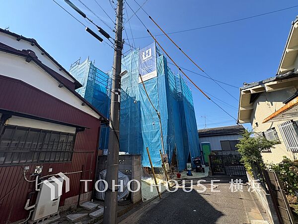 子育て環境、生活利便に優れた住環境に立地し、ゆとりある生活が送れます。（2026年7月撮影）