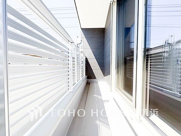 お部屋にも爽やかな風と暖かく柔らかな日差しが差し込み、毎日の暮らしを豊かに彩ります。
