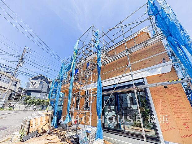 良質な環境に暮らす永住の邸がここに誕生します。(2026年7月撮影)