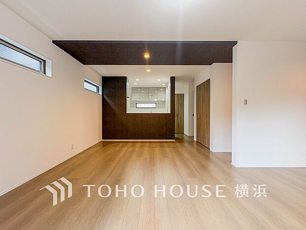 集いの場、憩いの場としての快適性を求めたやすらぎの空間です。