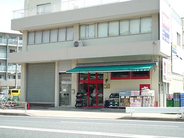 まいばすけっと岡沢町店　850m　朝7時～夜0時まで営業。イオン系列の小型スーパー。食品、雑貨等、生活に必要なものをコンパクトに手に入れることができます。
