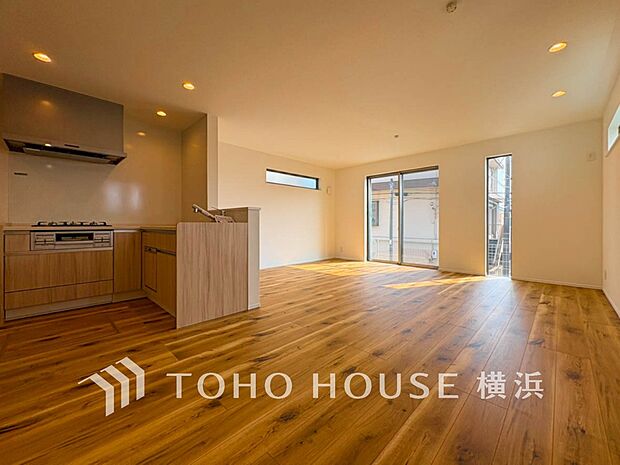 集いの場、憩いの場としての快適性を求めたやすらぎの空間です。