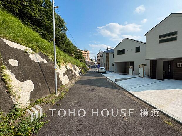 生活利便に優れた住環境に立地し、ゆとりある生活が送れます。