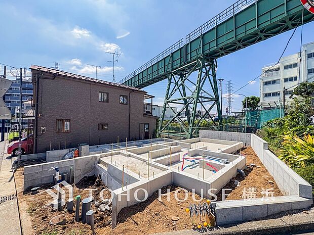 快適さや豊かさはもちろん、未来まで考えた家造りをテーマに建築されます。(2026年7月撮影)