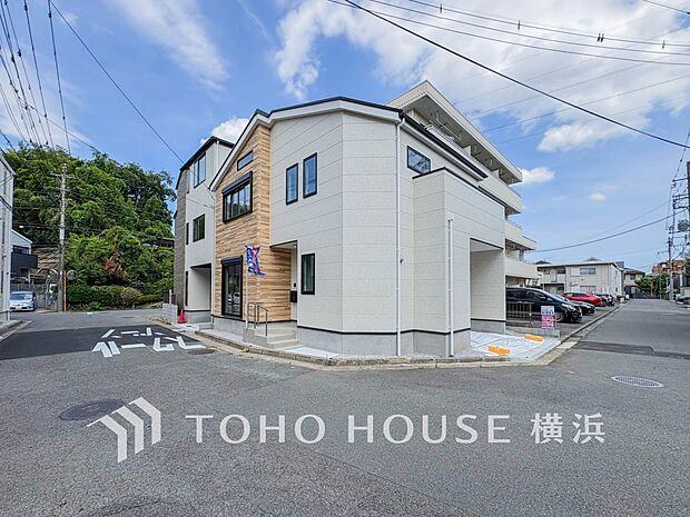 時間のゆとりと空間、爽やかな陽光がもたらす光と風を贅沢なまでに感じる暮らしが始まります。
