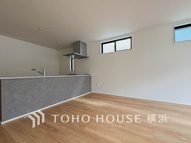 集いの場、憩いの場としての快適性を求めたやすらぎの空間です。
