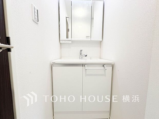 ご家族の1日が始まり、1日の終わりを締めくくる洗面空間。