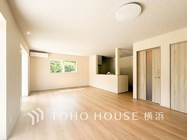 集いの場、憩いの場としての快適性を求めたやすらぎの空間です。