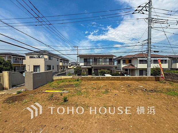 良質な環境に暮らす永住の邸がここに誕生します。(2026年7月撮影)