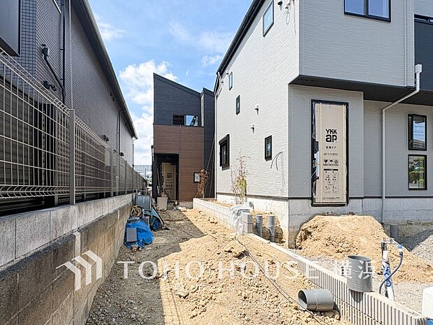 街と住まいが心地よい暮らしを演出します。（2026年7月撮影）