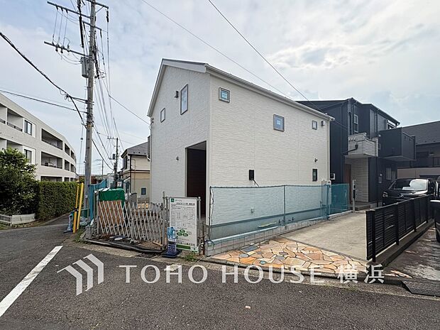 時間のゆとりと空間、爽やかな陽光がもたらす光と風を贅沢なまでに感じる暮らしが始まります。