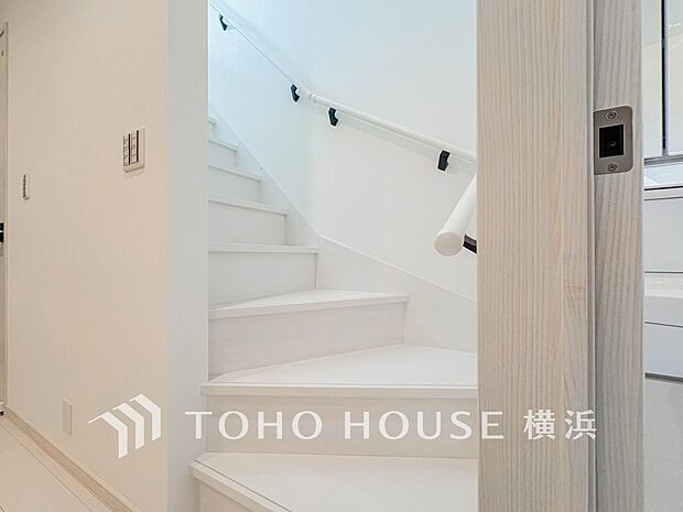 実際に生活する側に立って設計した工夫が要所要所に感じます。キメ細やかさがこの邸の魅力の一つです。