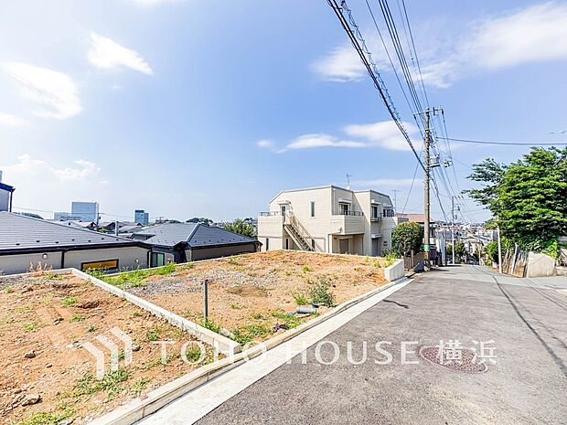 表現された空間は豊かな光と風を纏い、暮らしの時間を豊かにしてくれます。(2026年8月撮影)