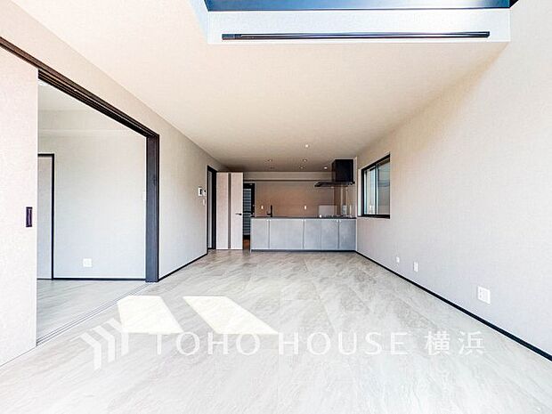 ご家族やお客様との時間など、多くの時を刻む空間。