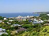 周辺：披露山公園　1600m　披露山の頂上にあり、逗子市全景、江の島、相模湾の海岸線、富士山などを一望できる景勝です。 