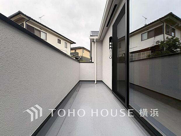 お部屋にも爽やかな風と暖かく柔らかな日差しが差し込み、毎日の暮らしを豊かに彩ります。
