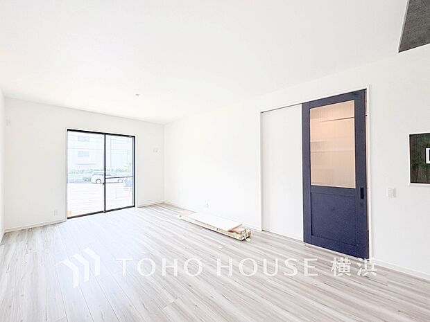 家族と過ごす時間を大切にしたい方にぴったりの明るくゆとりある住空間です。