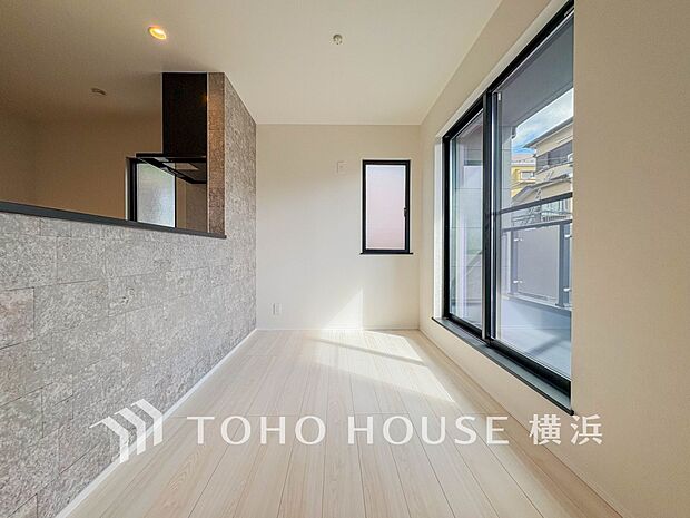 集いの場、憩いの場としての快適性を求めたやすらぎの空間です。