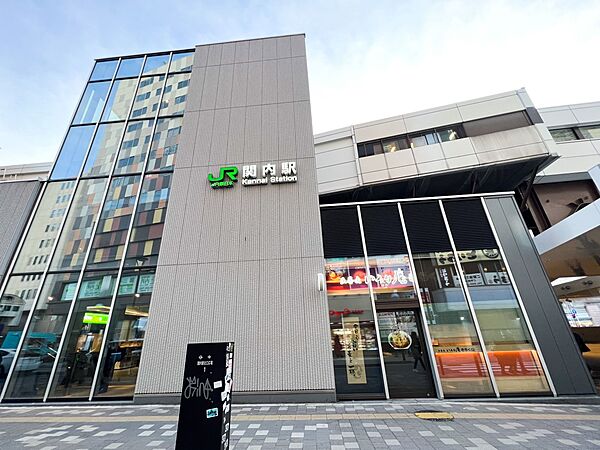 JR京浜東北・根岸線・横浜市営地下鉄ブルーライン「関内」駅　320m　中華街・赤レンガ倉庫・横浜スタジアムなど、ベイエリア観光地の玄関口となる駅