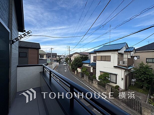 お部屋にも爽やかな風と暖かく柔らかな日差しが差し込み、毎日の暮らしを豊かに彩ります。