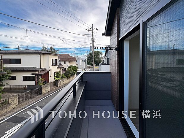 お部屋にも爽やかな風と暖かく柔らかな日差しが差し込み、毎日の暮らしを豊かに彩ります。