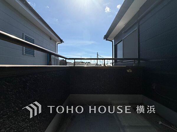 お部屋にも爽やかな風と暖かく柔らかな日差しが差し込み、毎日の暮らしを豊かに彩ります。