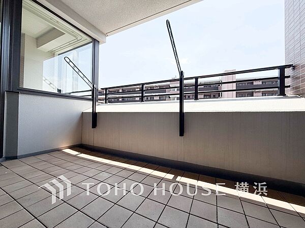 お部屋にも爽やかな風と暖かく柔らかな日差しが差し込み、毎日の暮らしを豊かに彩ります。