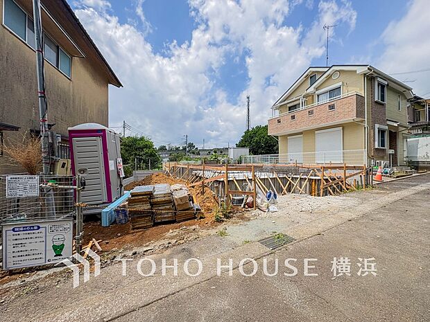 通風・採光にも優れ、心地よい光と風が溢れています。(2026年8月撮影)