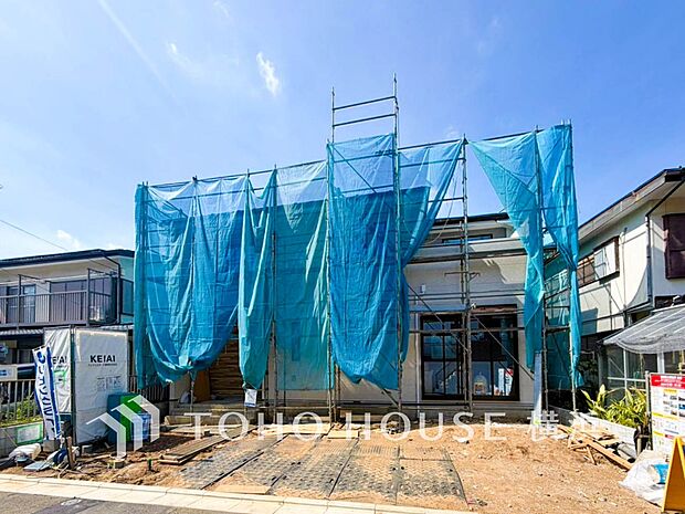 良質な環境に暮らす永住の邸がここに誕生します。(2026年8月撮影)